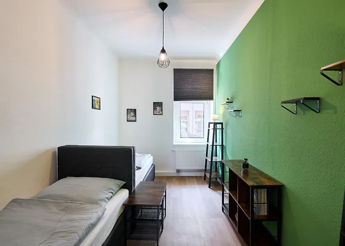 Sali-Homes Boarding Haus Monteur-Wohnungen Balkon Vollkueche Autobahnaehe