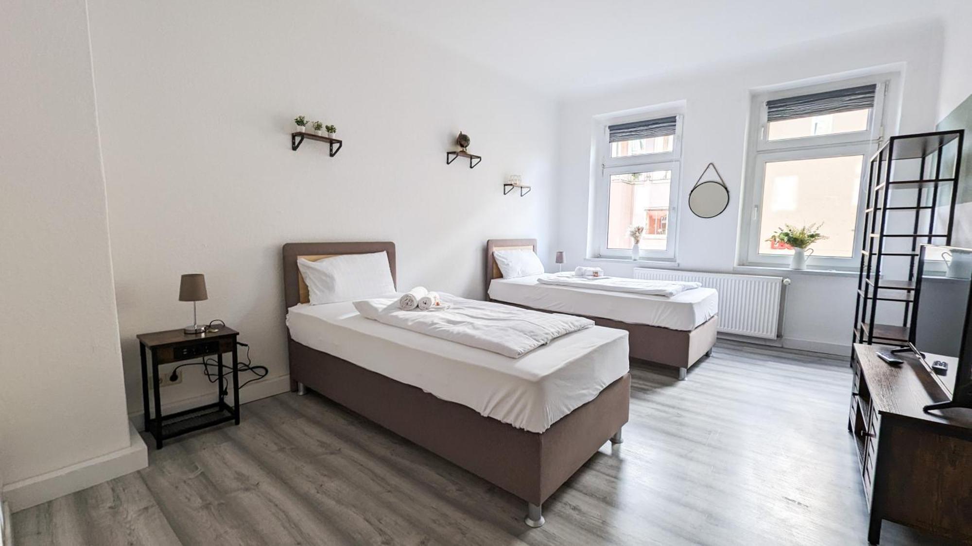 Sali-homes Boarding Haus Monteur-wohnungen Balkon Vollkueche Autobahnaehe *