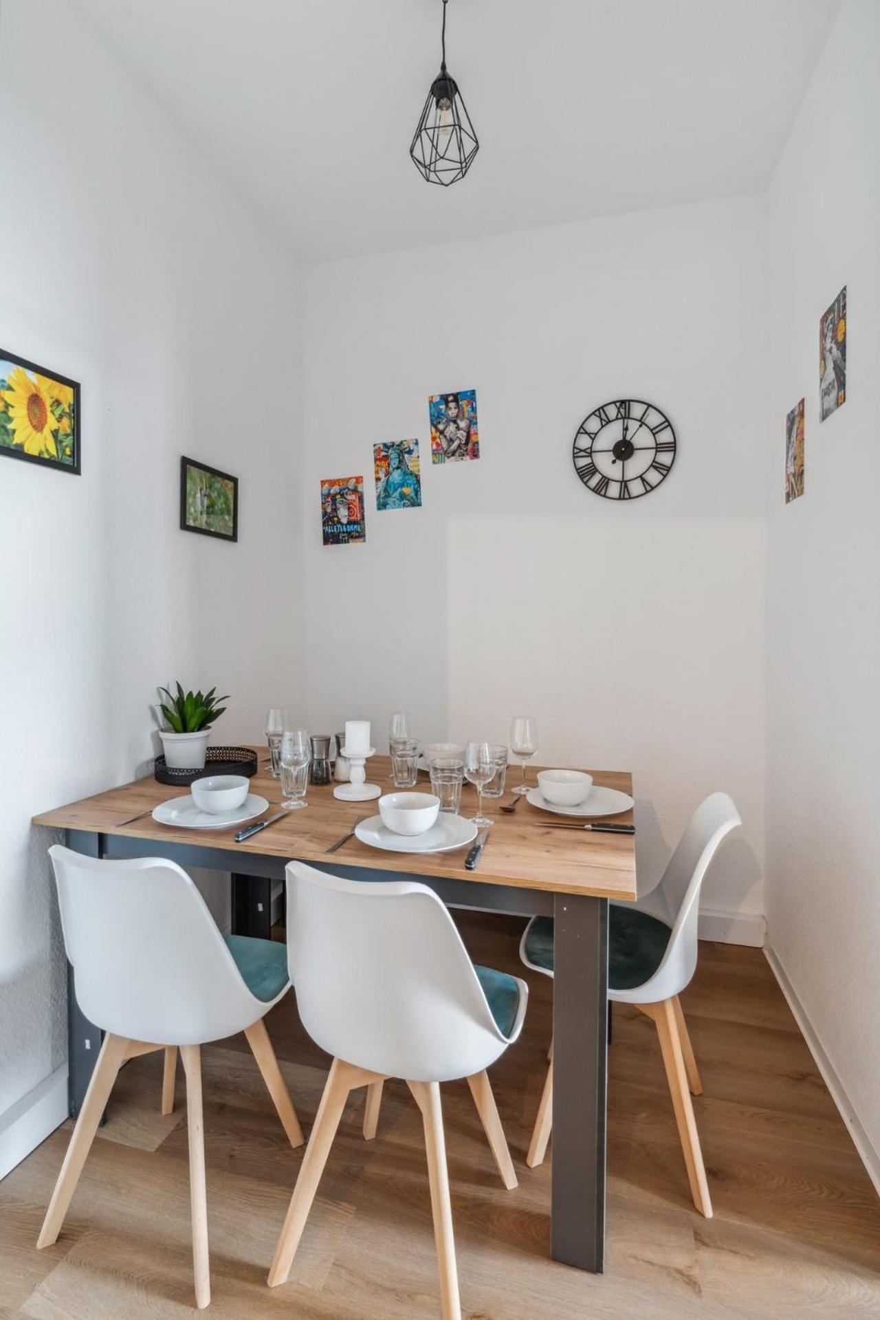 Sali-homes Boarding Haus Monteur-wohnungen Balkon Vollkueche Autobahnaehe