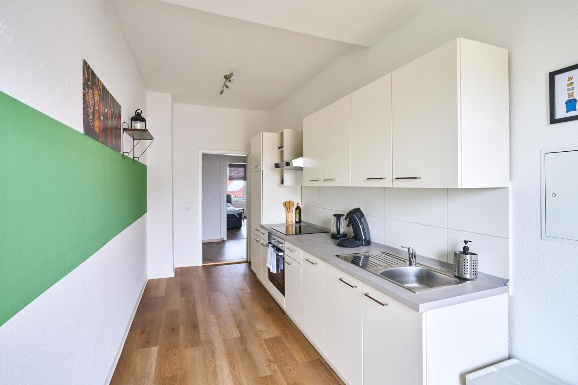 Sali-homes Boarding Haus Monteur-wohnungen Balkon Vollkueche Autobahnaehe *